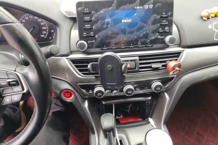 Used Honda Accord 2018 260TURBO Luxury Edition China VI Audio And AC Panel