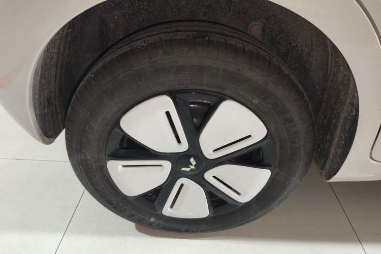 Used Wuling Hongguang MINIEV 2025 Four-Door Version Advanced Edition
