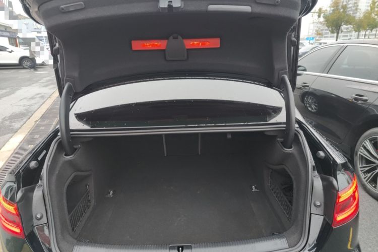 Used Audi A4L 2018 30th Anniversary Edition 40 TFSI Fashion Model
