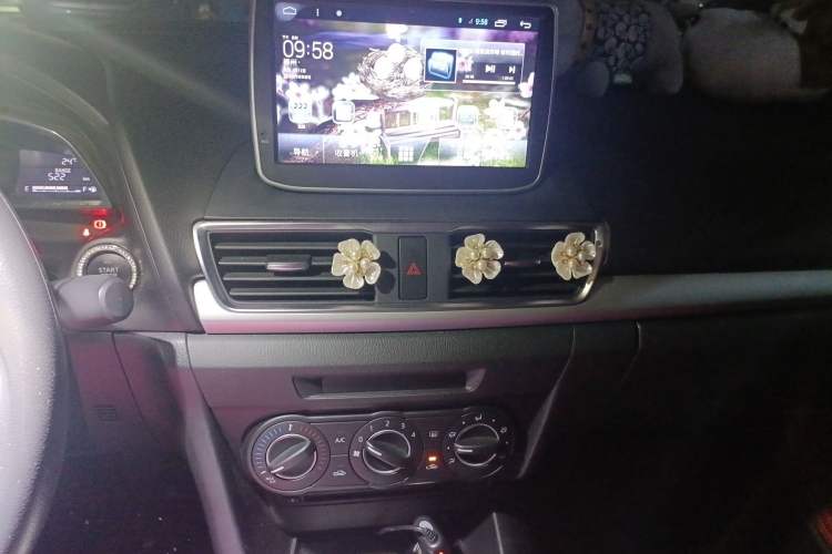 Used Mazda 3 Axela 2016 Sedan 1.5L Manual Comfort Model Audio And AC Panel