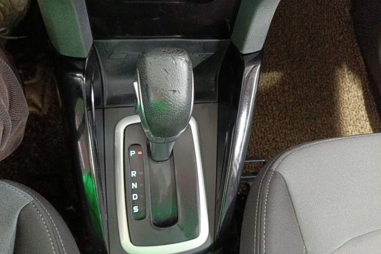 Used Ford EcoSport 2013 1.5L Automatic Fashion Model Gear Lever