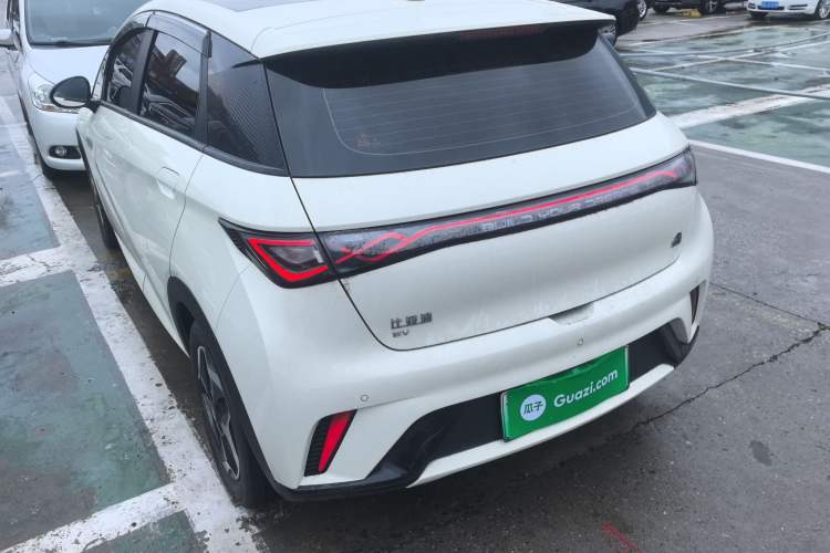 Used BYD Dolphin 2021 405 km Fashion Edition
