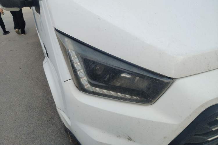 Used JMC Transit 2017 2.8T Commercial Version Long Wheelbase Mid-Roof 6/7/8-Seater JX493