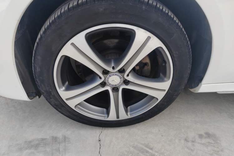 Used Mercedes-Benz E-Class 2016 E 200 L Sport Edition
