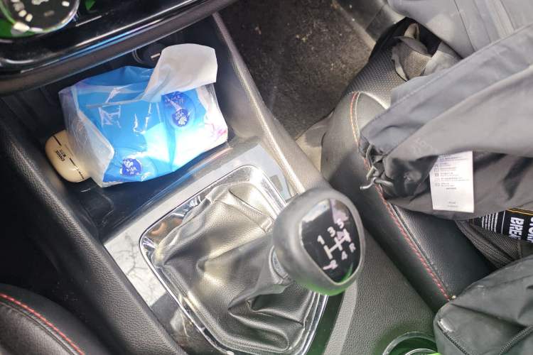 Used Soueast DX3 2016 1.5L Manual Luxury Edition