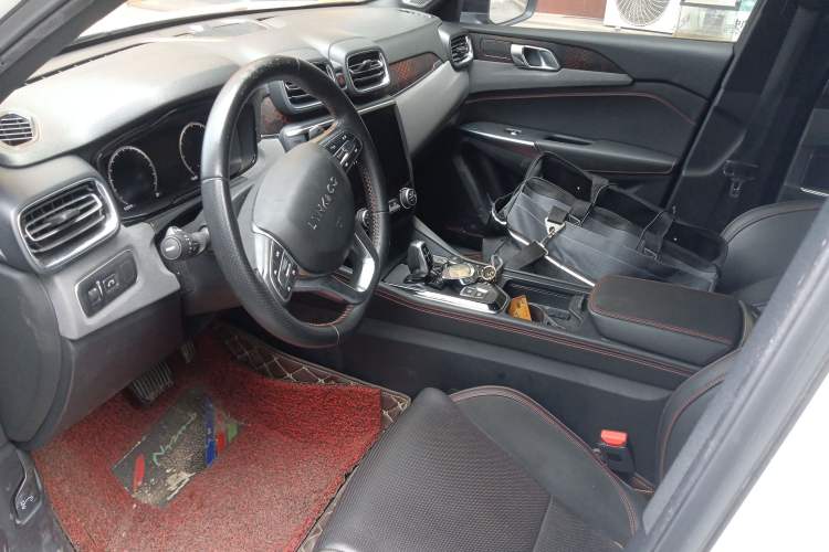 Used Lynk & Co 03 2019 2.0TD Automatic Jing Pro Edition Left Front Seat