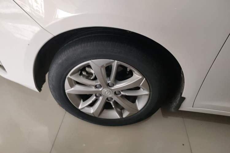 Used Geely Auto Emgrand GL 2021 UP 1.4T CVT Leading Edition Exterior 4