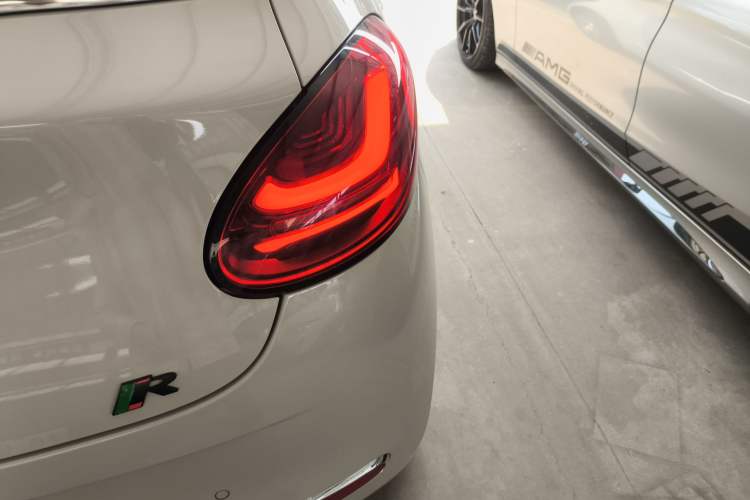 Used Wuling Bingo 2023 410 km Lingxi Deluxe Edition Right Rear Taillight