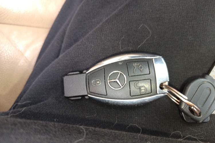 Used Mercedes-Benz S-Class 2012 S 300 L Business Standard Model Vehicle Key