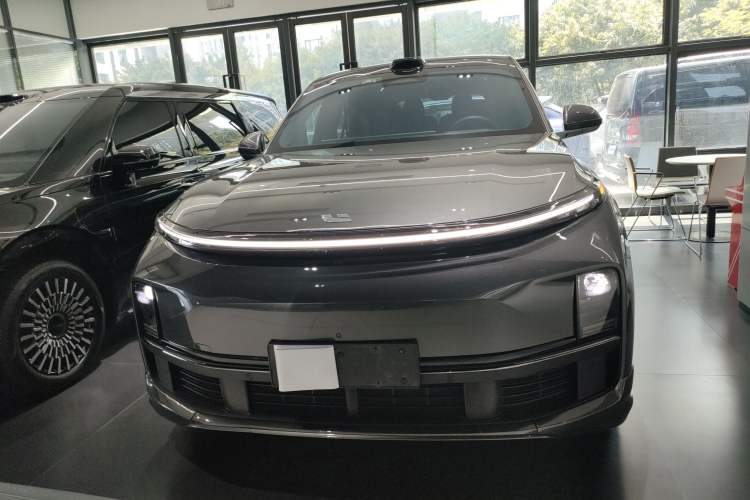 Used Li Auto L8 2023 Max model
