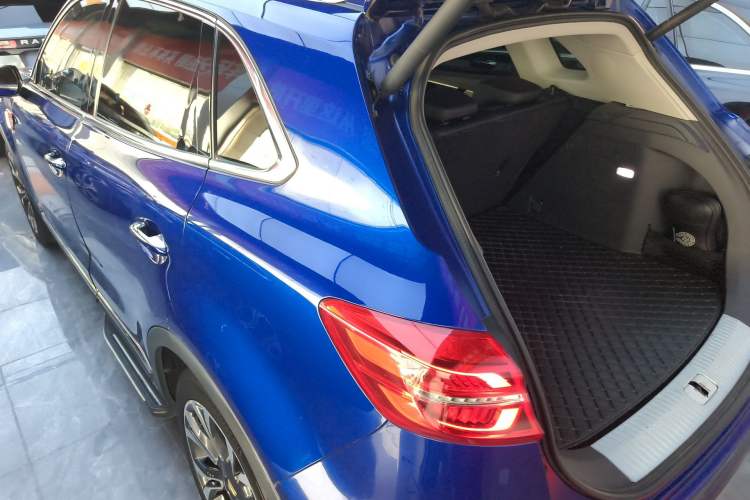 Used Hongqi HS5 2019 2.0T Smart Connect Flagship All-Wheel-Drive Version Rear Left 45 Deg