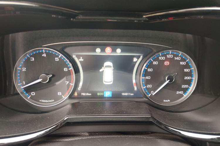 Used GAC Trumpchi GS7 2017 280T Two-Wheel Drive Luxury Model Instrument Cluster