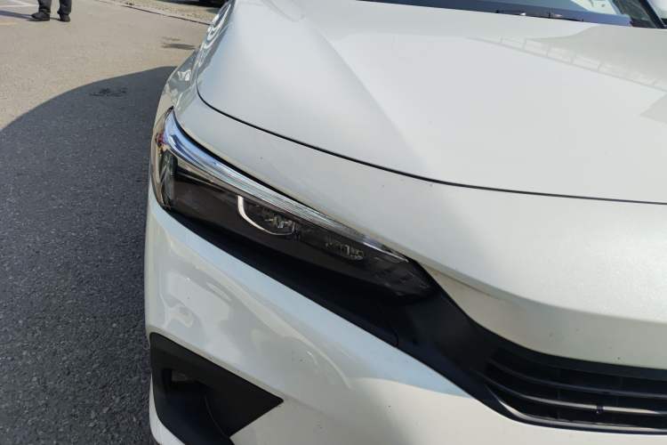 Used Honda Civic 2023 240TURBO CVT Dynamic · Center Stage Special Edition