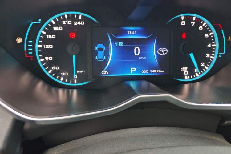 Used Soueast DX7 2018 1.5T Automatic Glory Edition Odometer Close Up