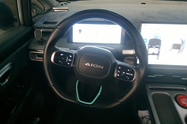 Used AION Y 2022 Plus 70 Smart Edition Steering Wheel