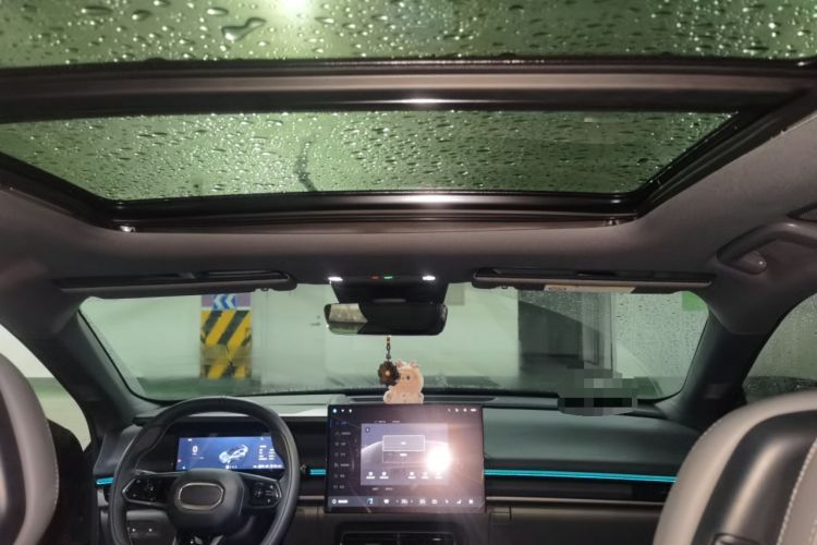 Used Lynk & Co 07 2024 EM-P 126 Long-Range Halo Headliner