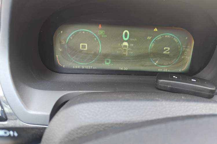 Used BYD Tang New Energy 2015 2.0T Four-Wheel-Drive Flagship Model