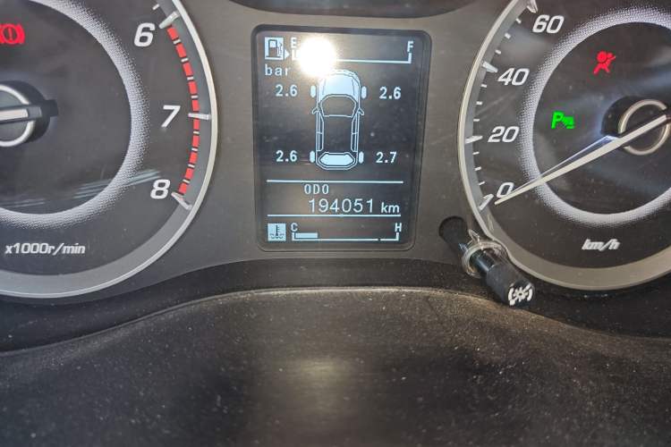 Used Baojun 560 2016 1.8L Manual Luxury Edition Odometer Close Up