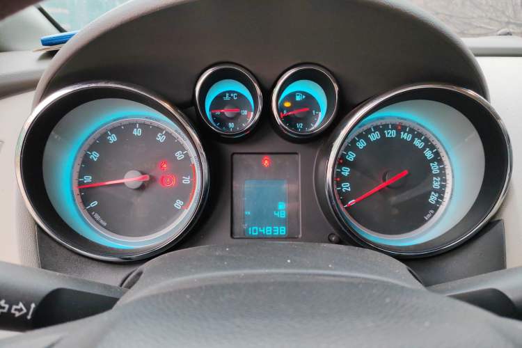 Used Buick GT 2012 XT 1.6L Manual Entry-Level Model
