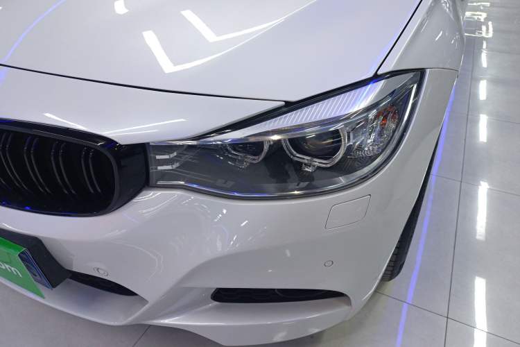 Used BMW 3 Series GT 2016 320i Fashion Model
