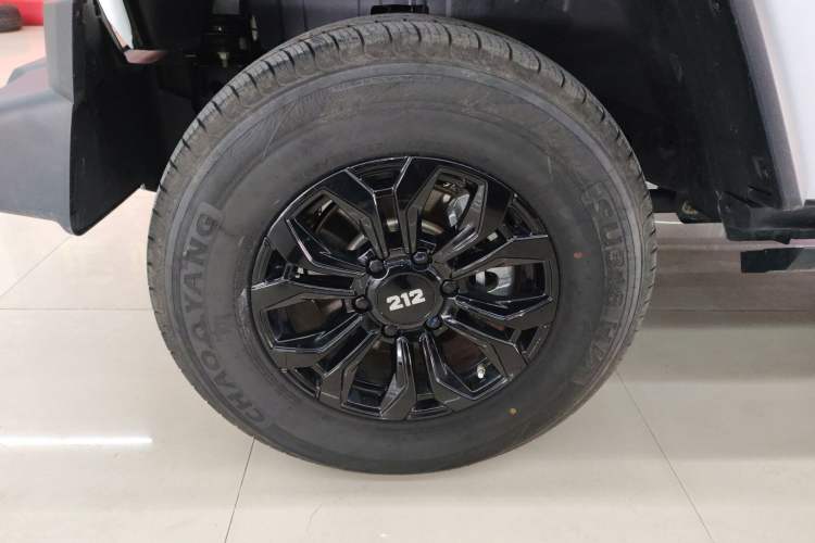 Used 212 T01 2024 2.0T Explorer