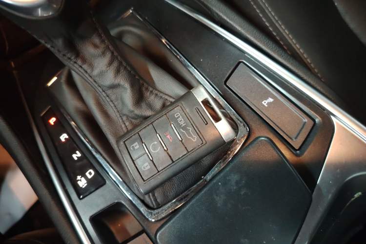 Used Cadillac SRX 2013 3.0L Elite Model