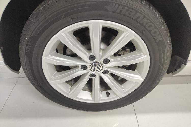 Used Volkswagen Magotan 2019 330TSI DSG Leading Model China VI Standard