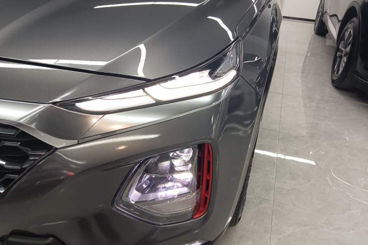 Used Hyundai Santa Fe 2020 380 TGDi Automatic Two-Wheel Drive DLX Prestige Edition PLUS
