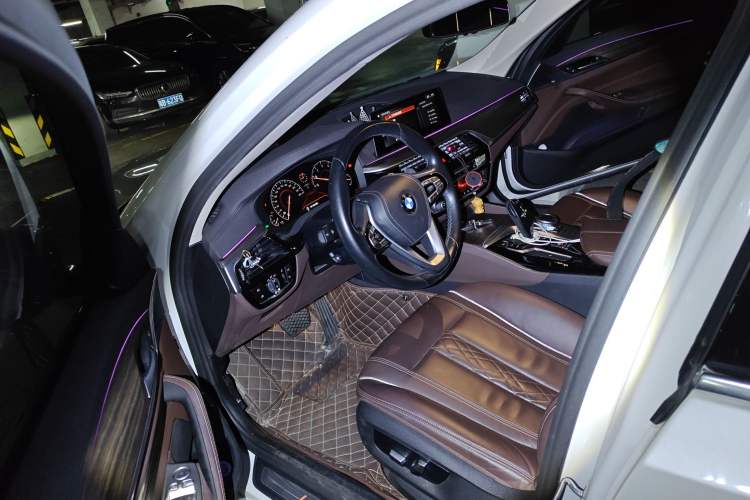 Used BMW 5 Series 2019 530Li Leading Model Luxury Package
