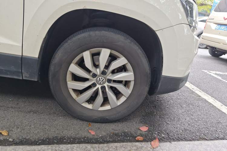 Used Volkswagen Tharu 2020 280TSI Two-Wheel Drive Trend Edition China VI Standard Right Front Wheel Hub