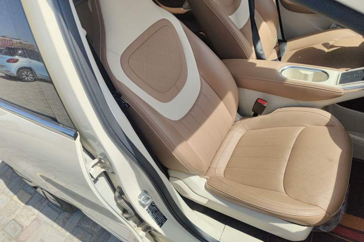 Used Wuling Bingo 2025 410 km Lingxi Deluxe Edition Right Front Seat