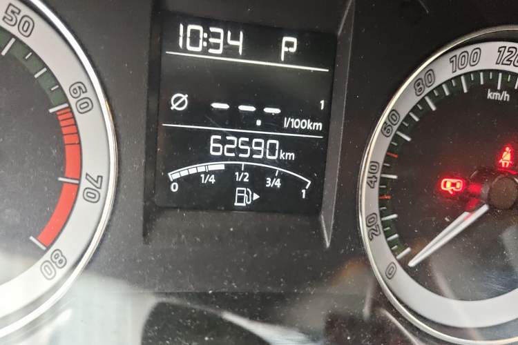 Used Skoda Rapid 2018 1.6L Automatic Comfort Edition
