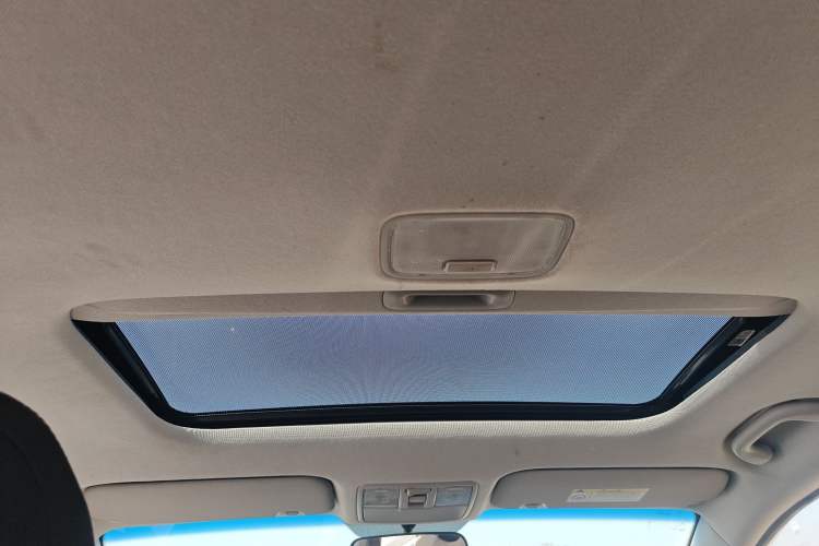 Used Kia K3 2016 1.6L Automatic GLS Headliner