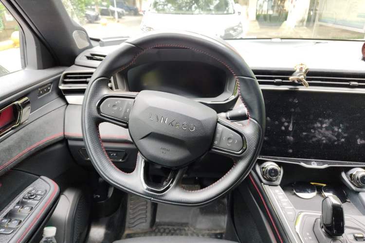 Used Lynk & Co 05 2020 2.0TD Four-Wheel Drive HypeHalo
