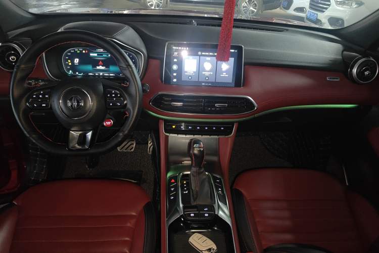 Used MG HS 2018 30T Automatic Two-Wheel Drive Trophy Edition—High-Octane V-Model