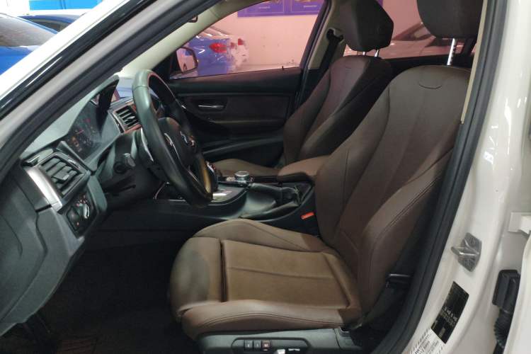 Used BMW 3 Series 2018 320Li Leading Model M Sport Package
