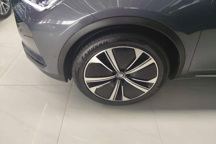 Used BYD Tang New Energy 2022 DM-p 215KM Four-Wheel Drive Flagship Model Exterior 2