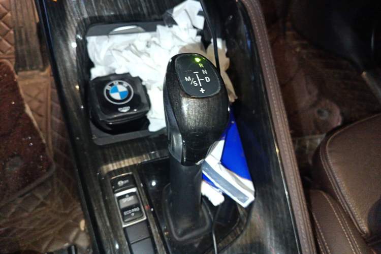 Used BMW X1 2018 sDrive18Li Luxury Model Gear Lever