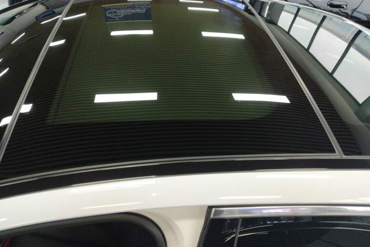 Used Mercedes-Benz E-Class New Energy 2022 Restyled E 350 e L Plug-in Hybrid Sedan Roof