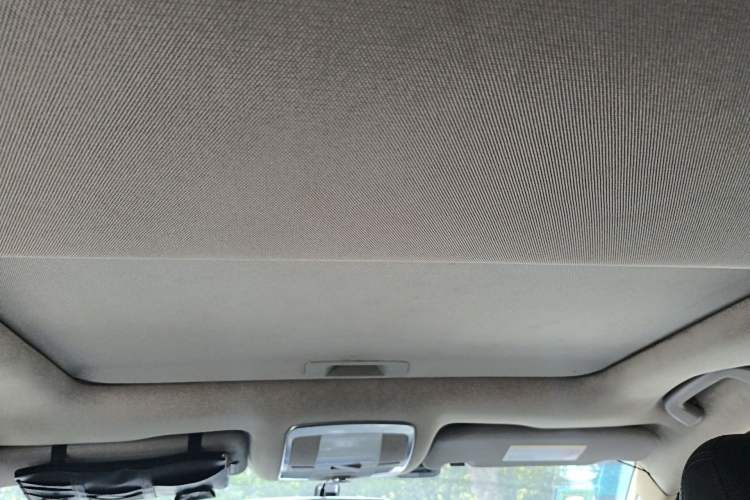 Used Zotye T600 Coupe 2017 1.5T Automatic Luxury Model Headliner