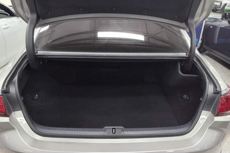 Used Lexus ES 2020 200 Luxury Edition Trunk