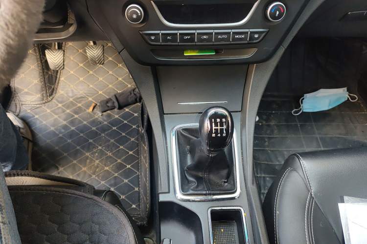 Used Geely Auto Emgrand 2016 Sedan 1.5L Manual Upward Edition