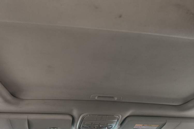 Used Haval H6 2018 Red-Label Sport Version 1.5T Manual Two-Wheel Drive Elite Model Headliner