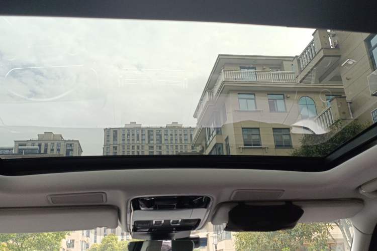 Used Land Rover Range 2022 3.0 L6 360 PS Grand Edition Headliner