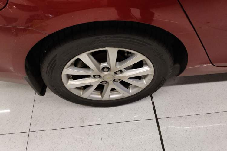 Used Chevrolet Malibu 2014 2.4L Automatic Luxury Edition Right Rear Wheel Hub