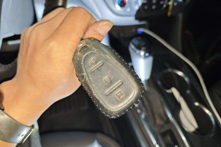 Used Chevrolet Equinox 2018 RS 550T Automatic All-Wheel-Drive Boundary Edition Vehicle Key