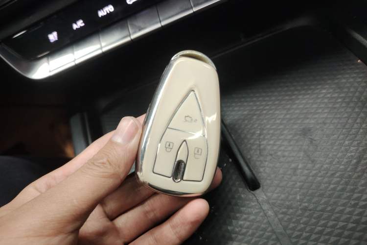 Used Changan UNI-T 2020 1.5T Prestige Version