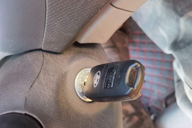 Used Hyundai Verna (older generation) 2010 Sedan 1.4L Manual Comfort GS Vehicle Key