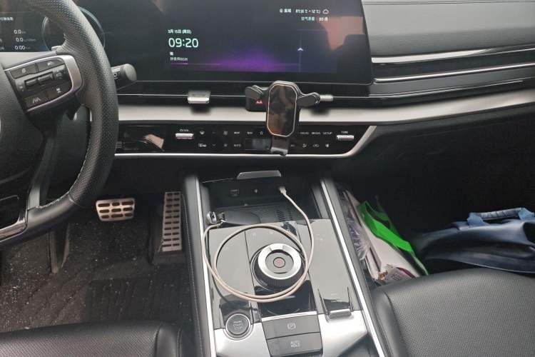 Used Kia Sportage (Chinese Domestic Model) 2023 2.0T Two-Wheel-Drive Prestige Edition
