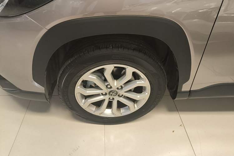 Used Toyota FRONTLANDER 2024 2.0L CVT Elite Plus Edition